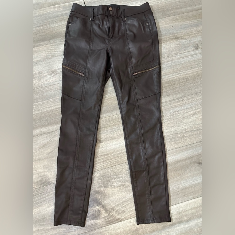 White House Black Market Coated Cabernet Skinny High-Rise Cargo Jeans - Size 6P